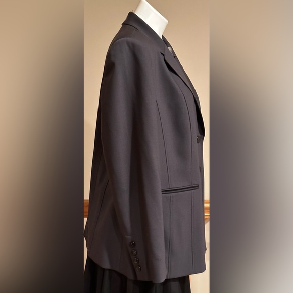 Talbots Charcoal Gray 2 Button Blazer With Pockets  & 4 Button Sleeves Sz 12W P - Picture 6 of 14
